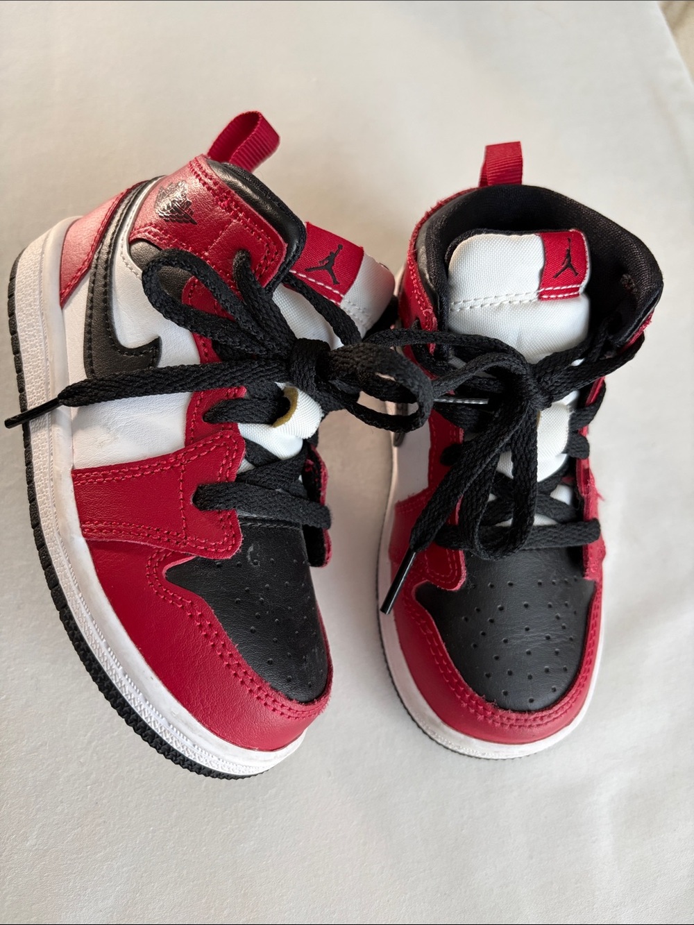 Jordan Kids High-Top Sneakers in Red, Black, White